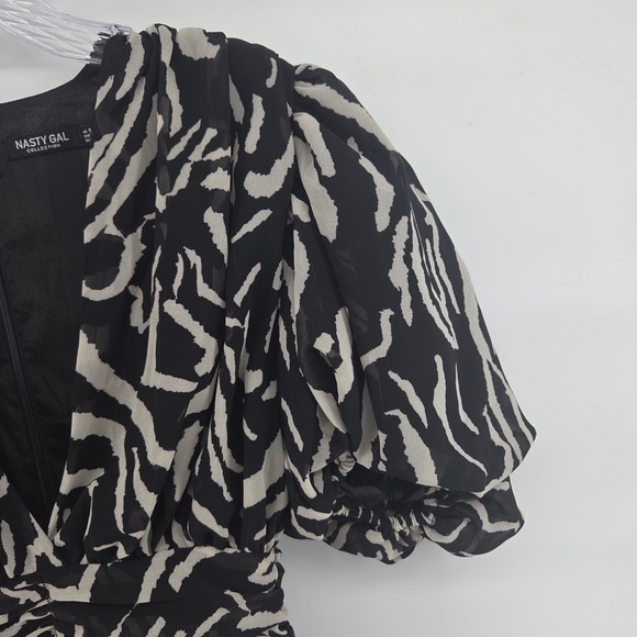 NASTY GAL Romper 4 Black Zebra Print Puff Sleeve Animal Print Chic Party Night - Picture 2 of 7